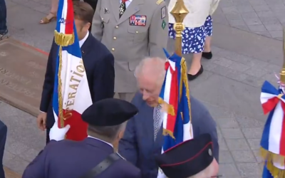 L’ANOPEX sous l’Arc de Triomphe avec le Roi Charles III