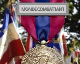 Attribution de la Médaille de la défense nationale, agrafe “Monde combattant”