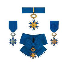 Décrets portant élévation, promotion et nomination dans l’ordre national du Mérite en faveur des militaires appartenant à l’armée d’active