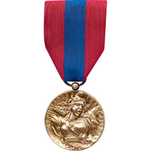 Liste des inscriptions portées sur les agrafes de la médaille de la défense nationale