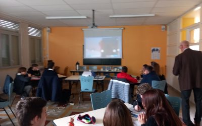 Conférence sur les OPEX pour les élèves de 3ème du collège Alexandre Varenne d’Olliergues dans le Puy-de-Dôme